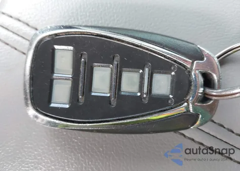 2017 Chevrolet Malibu 1Lt из США, поврежденный, VIN 1G1ZE5ST5HF192157